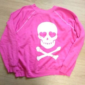 WILDFOX- Heart Eyes Skull & Crossbones Pink Sweatshirt Size M